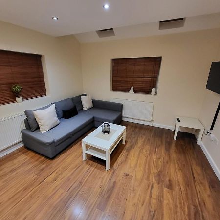 Great Apartment Next To Tooting Bec Tube Station! London Exterior foto